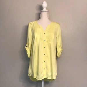 T & W Designs : Yellow Chambray Top